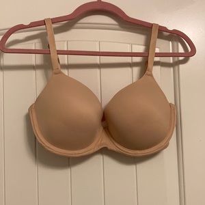 PINK Wear Everywhere T-Shirt Lightly Lined Bra